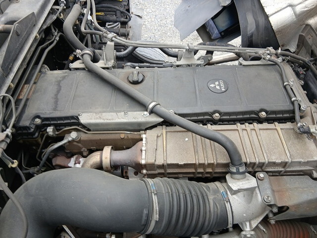 三菱ふそうスーパーグレートアルミウイング大型（10t）[写真31]