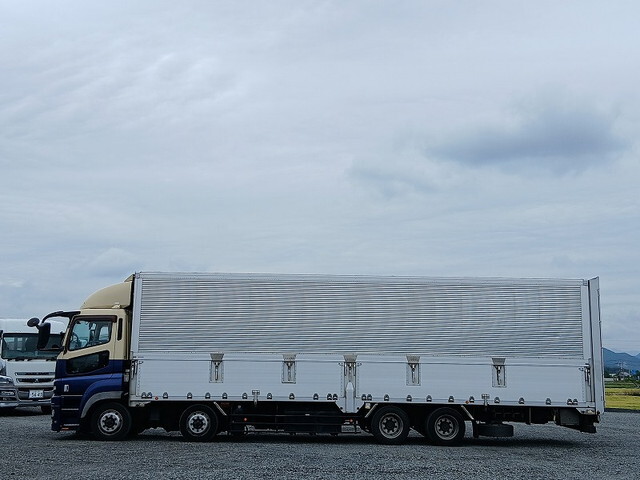 三菱ふそうスーパーグレートアルミウイング大型（10t）[写真08]