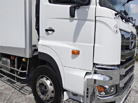 日野プロフィア冷凍車（冷蔵車）大型（10t）[写真05]