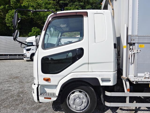 三菱ふそうファイターアルミウイング増トン（6t・8t）[写真07]