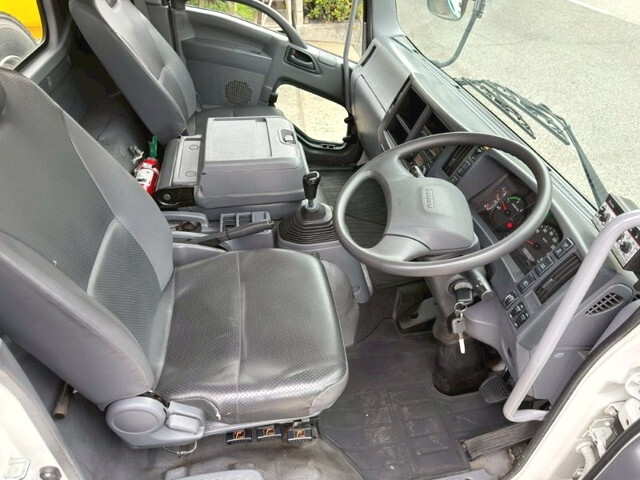 いすゞフォワードパッカー車（塵芥車）中型（4t）[写真34]
