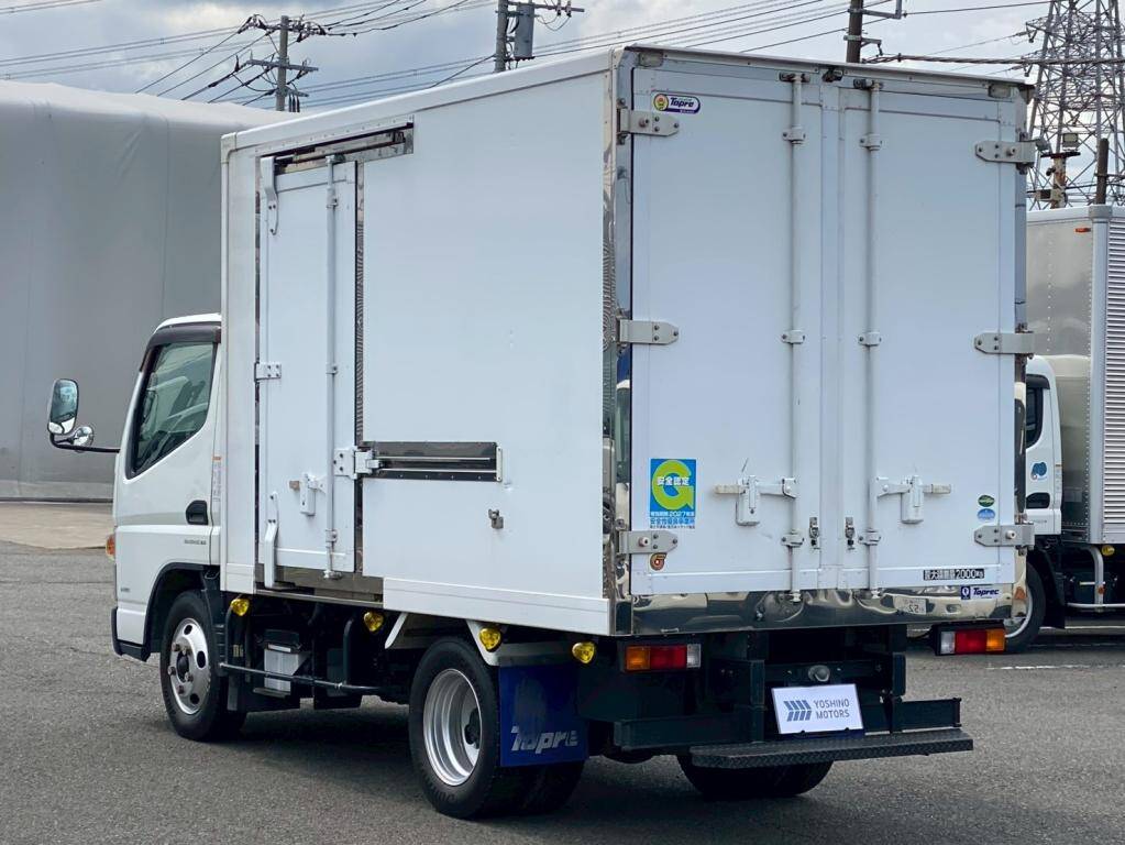 三菱ふそうキャンター冷凍車（冷蔵車）小型（2t・3t）[写真03]