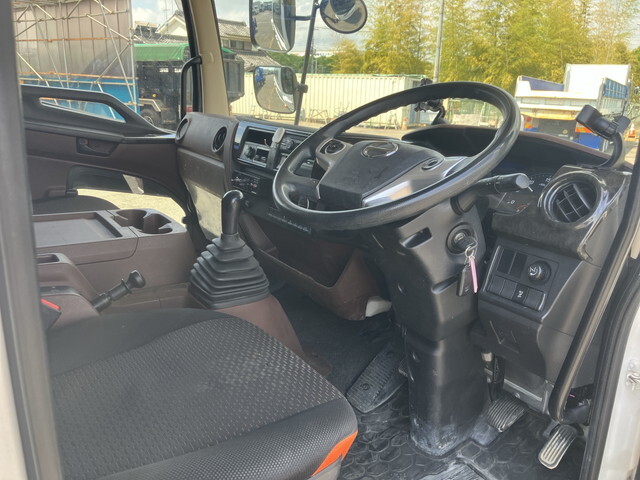 日野レンジャーミキサー車（コンクリートミキサー）増トン（6t・8t）[写真31]