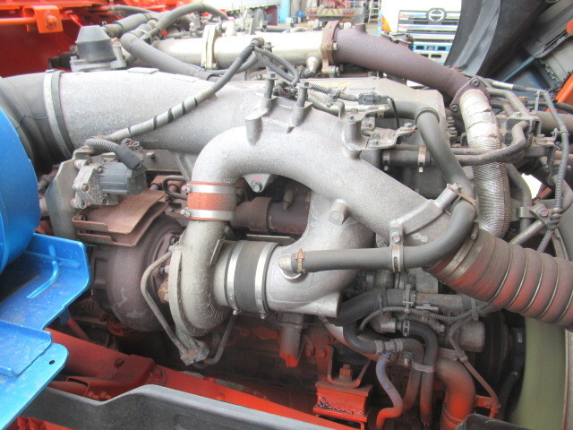 いすゞギガトレーラーヘッド（トラクターヘッド）大型（10t）[写真35]