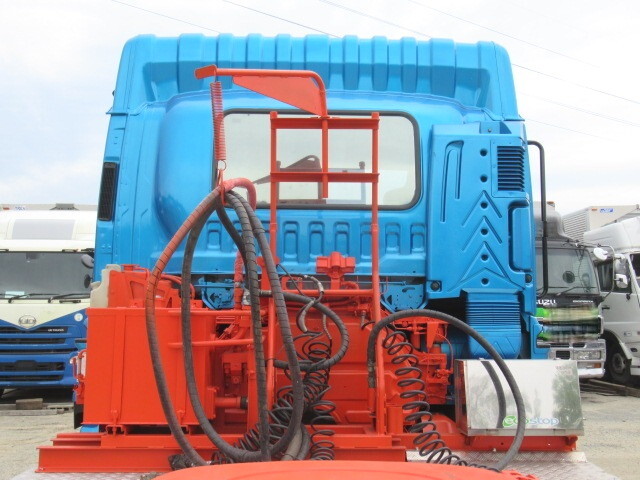いすゞギガトレーラーヘッド（トラクターヘッド）大型（10t）[写真06]