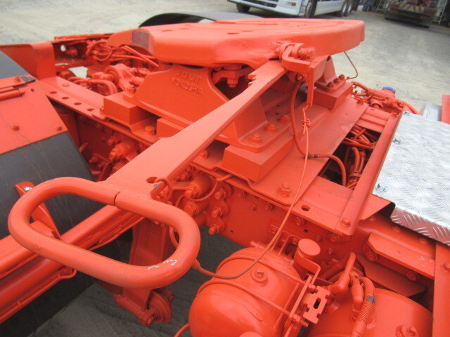 いすゞギガトレーラーヘッド（トラクターヘッド）大型（10t）[写真09]
