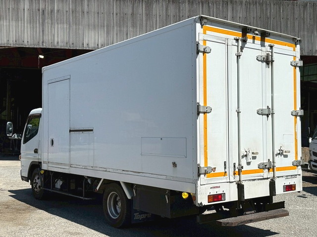 三菱ふそうキャンター冷凍車（冷蔵車）小型（2t・3t）[写真02]