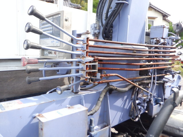 三菱ふそうキャンタークレーン5段小型（2t・3t）[写真19]