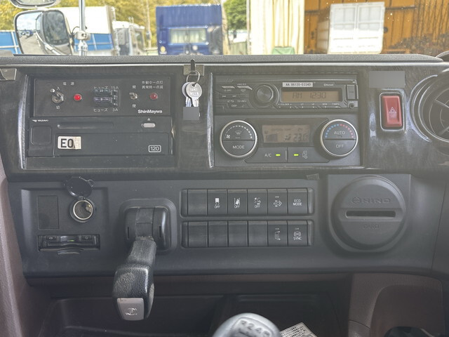 日野プロフィアミキサー車（コンクリートミキサー）大型（10t）[写真34]