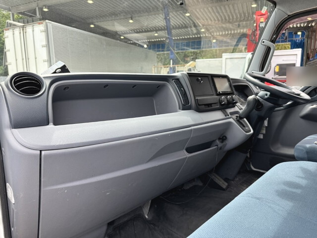 三菱ふそうキャンターアルミウイング小型（2t・3t）[写真29]