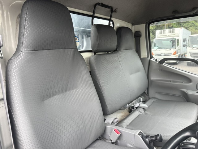 日野デュトロパッカー車（塵芥車）小型（2t・3t）[写真27]