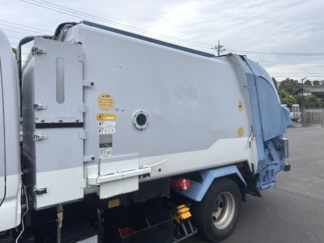 日野デュトロパッカー車（塵芥車）小型（2t・3t）[写真07]