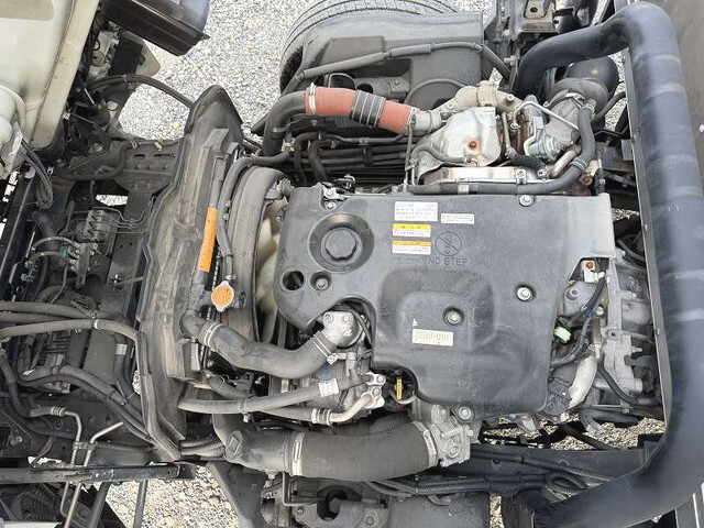 いすゞエルフアルミバン小型（2t・3t）[写真18]