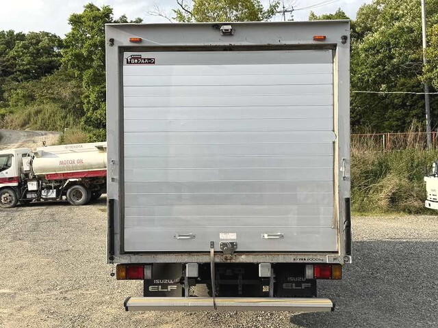いすゞエルフアルミバン小型（2t・3t）[写真05]