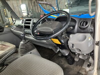 日野デュトロ平ボディ小型（2t・3t）[写真34]