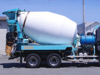日野レンジャーミキサー車（コンクリートミキサー）増トン（6t・8t）[写真22]