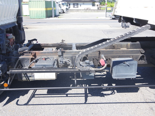 日野デュトロセーフティローダー小型（2t・3t）[写真18]