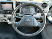 三菱ふそうキャンター平ボディ小型（2t・3t）[写真27]