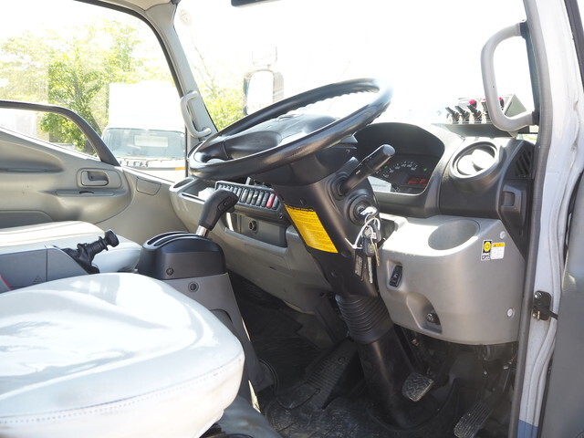 日野デュトロパッカー車（塵芥車）小型（2t・3t）[写真31]