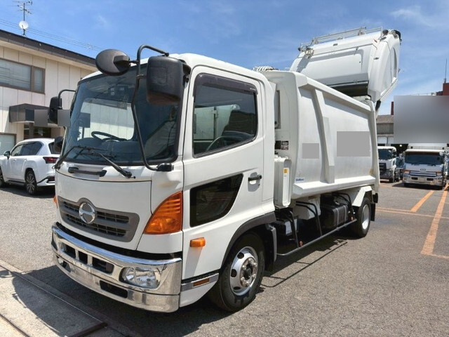 日野レンジャーパッカー車（塵芥車）中型（4t）[写真05]