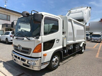 日野レンジャーパッカー車（塵芥車）中型（4t）[写真06]