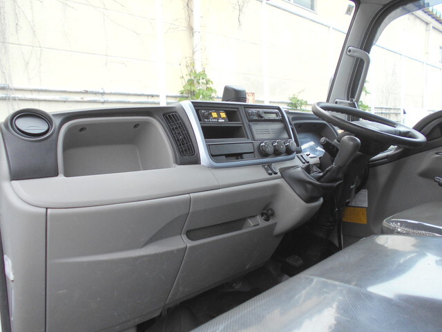 三菱ふそうキャンターダンプ小型（2t・3t）[写真26]