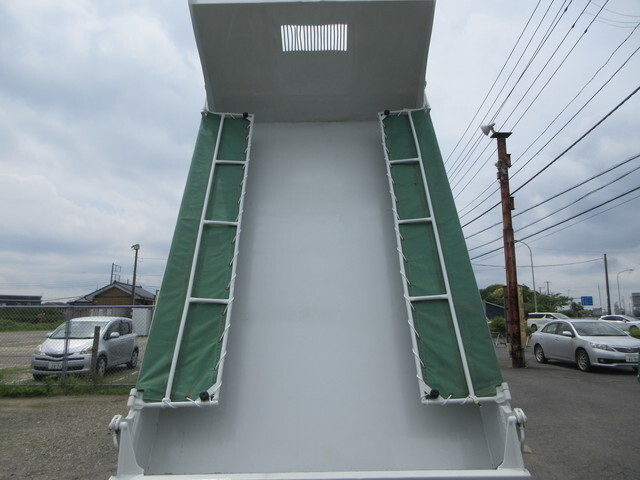 日野レンジャーダンプ中型（4t）[写真06]