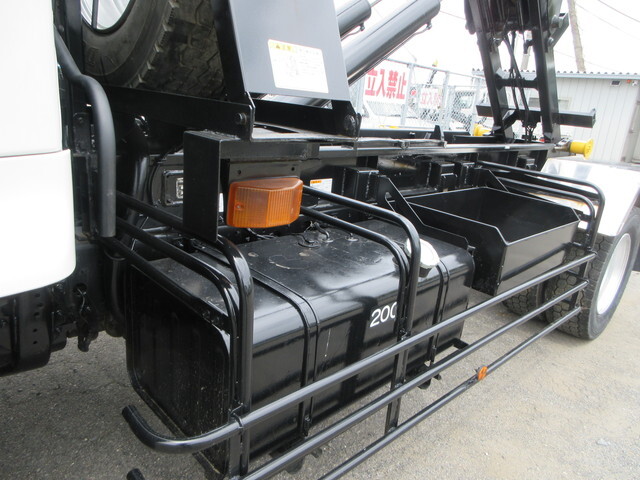 日野レンジャーコンテナ専用車増トン（6t・8t）[写真17]
