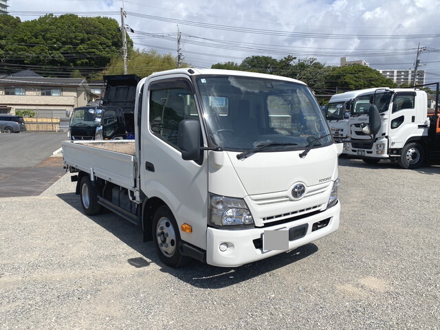 トヨタトヨエース平ボディ小型（2t・3t）[写真01]