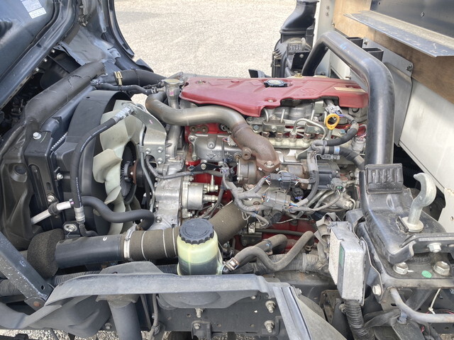 トヨタトヨエース平ボディ小型（2t・3t）[写真20]