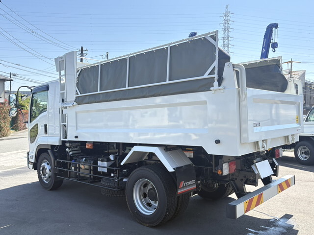 いすゞフォワードダンプ増トン（6t・8t）[写真02]