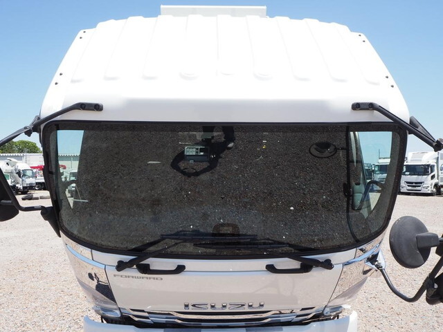 いすゞフォワードダンプ増トン（6t・8t）[写真10]