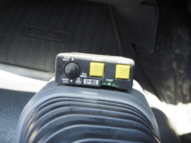 いすゞフォワードダンプ増トン（6t・8t）[写真37]
