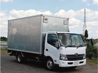 トヨタトヨエースアルミバン小型（2t・3t）[写真01]