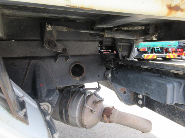 三菱ふそうキャンターダンプ小型（2t・3t）[写真15]