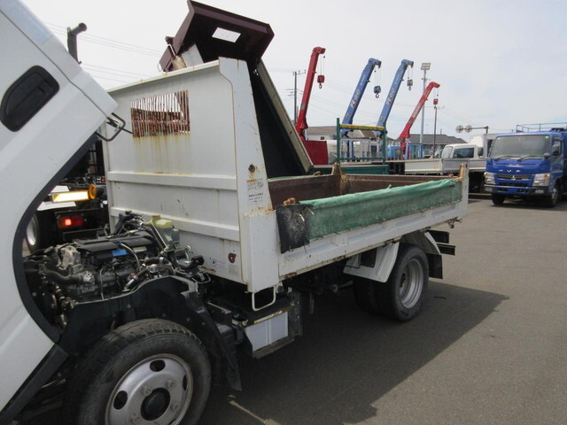 三菱ふそうキャンターダンプ小型（2t・3t）[写真08]
