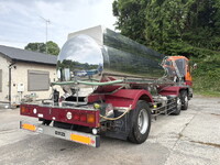 いすゞギガタンク車（タンクローリー）大型（10t）[写真04]