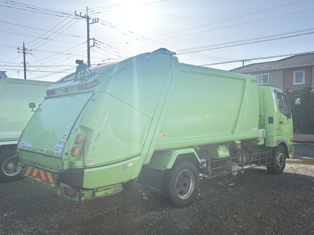 三菱ふそうファイターパッカー車（塵芥車）増トン（6t・8t）[写真04]
