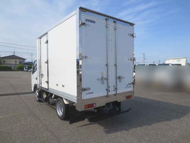 三菱ふそうキャンター冷凍車（冷蔵車）小型（2t・3t）[写真04]