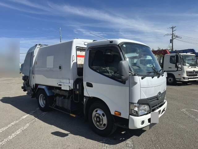 日野デュトロパッカー車（塵芥車）小型（2t・3t）[写真03]