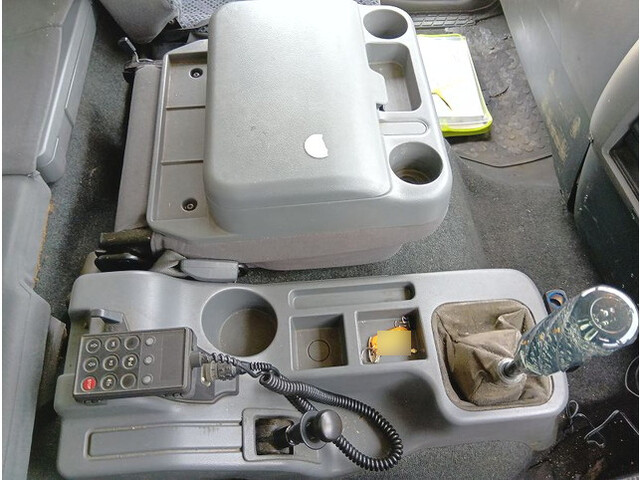 三菱ふそうファイタークレーン3段増トン（6t・8t）[写真19]