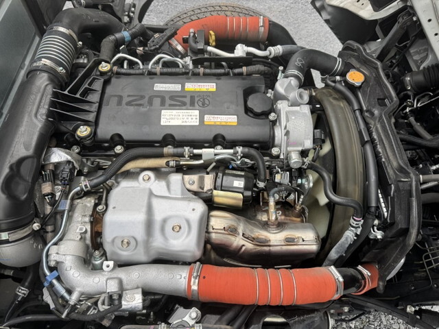 いすゞエルフ平ボディ小型（2t・3t）[写真32]