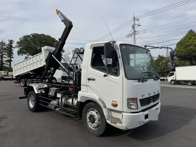 三菱ふそうファイターコンテナ専用車増トン（6t・8t）[写真03]