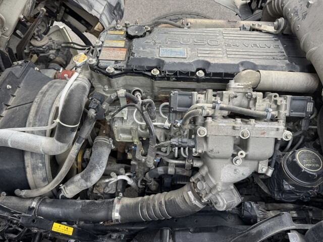 三菱ふそうファイターコンテナ専用車増トン（6t・8t）[写真31]