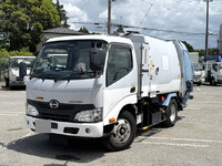 日野デュトロパッカー車（塵芥車）小型（2t・3t）[写真01]