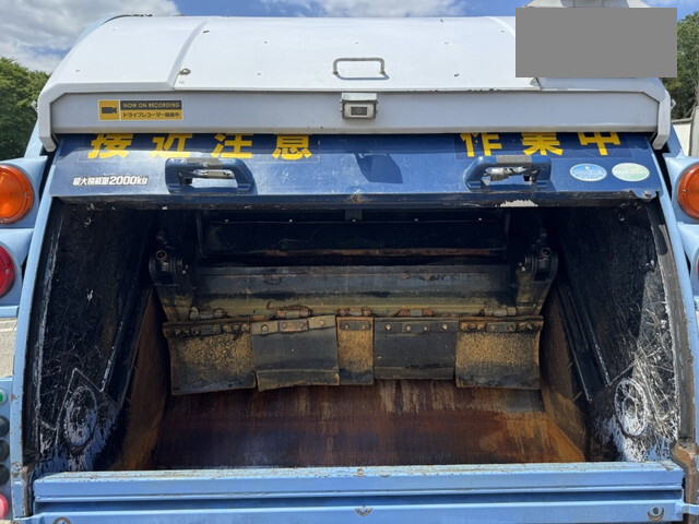 日野デュトロパッカー車（塵芥車）小型（2t・3t）[写真07]