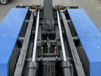 いすゞギガコンテナ専用車大型（10t）[写真12]