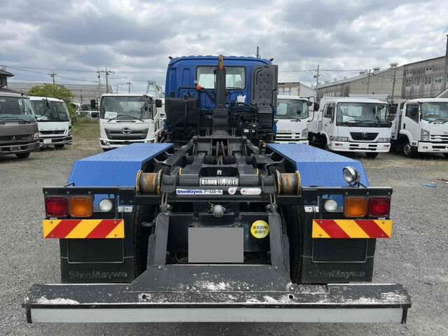 いすゞギガコンテナ専用車大型（10t）[写真07]