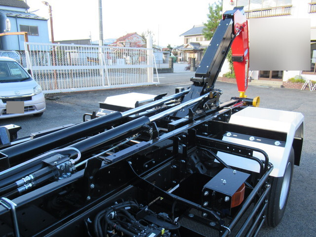 日野レンジャーコンテナ専用車増トン（6t・8t）[写真13]
