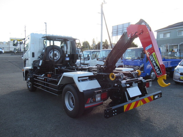 日野レンジャーコンテナ専用車増トン（6t・8t）[写真02]